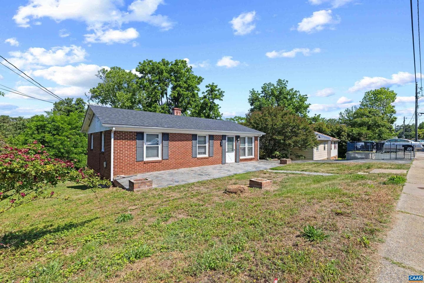837 Ridge St photo 6