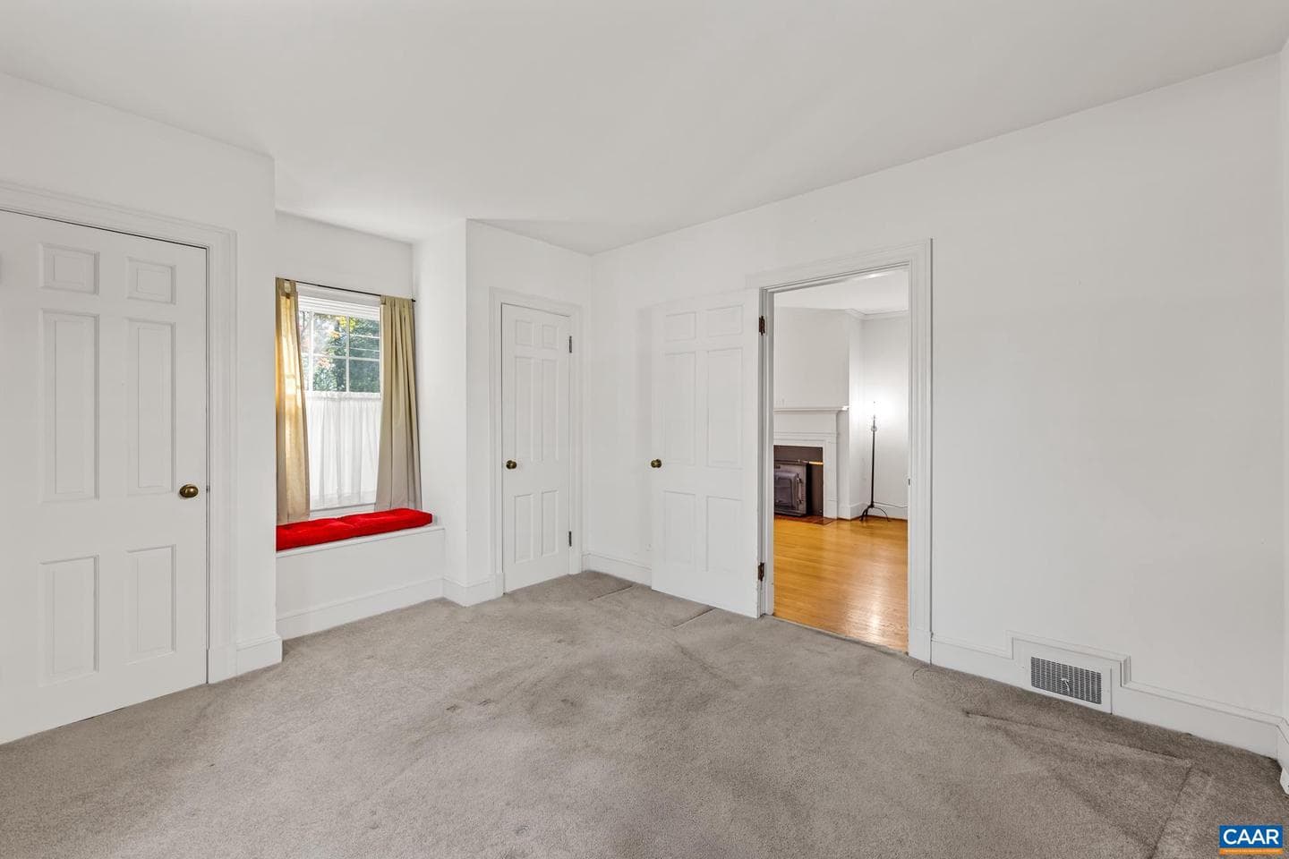 172 Landon Ln photo 9