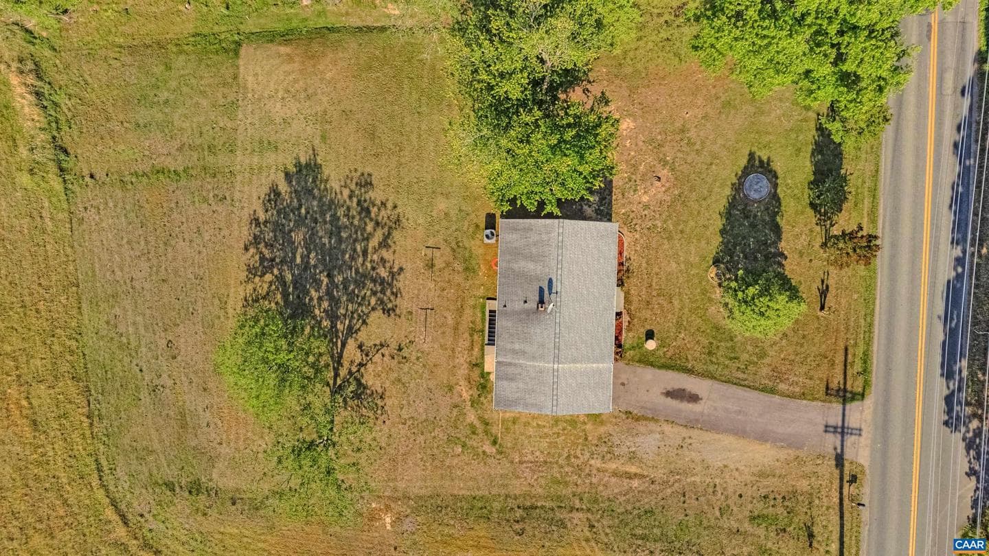 712 Fredericks Hall Rd photo 40