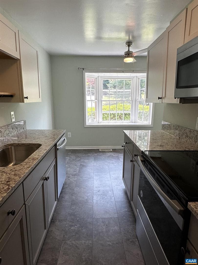 154 Brandywine Ct photo 3