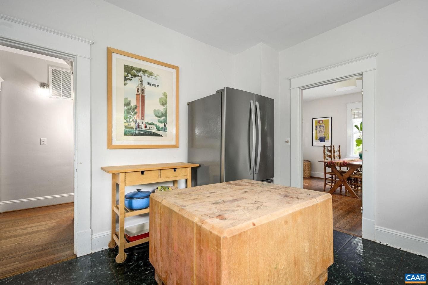 207 Todd Ave photo 9