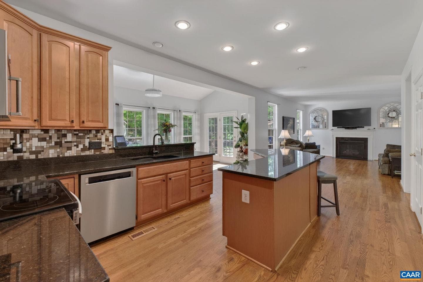 504 Willow Ridge Rd photo 12