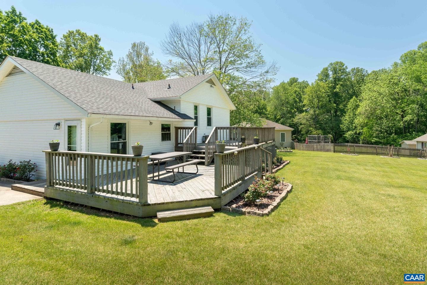 355 Whitethorn Ct photo 12