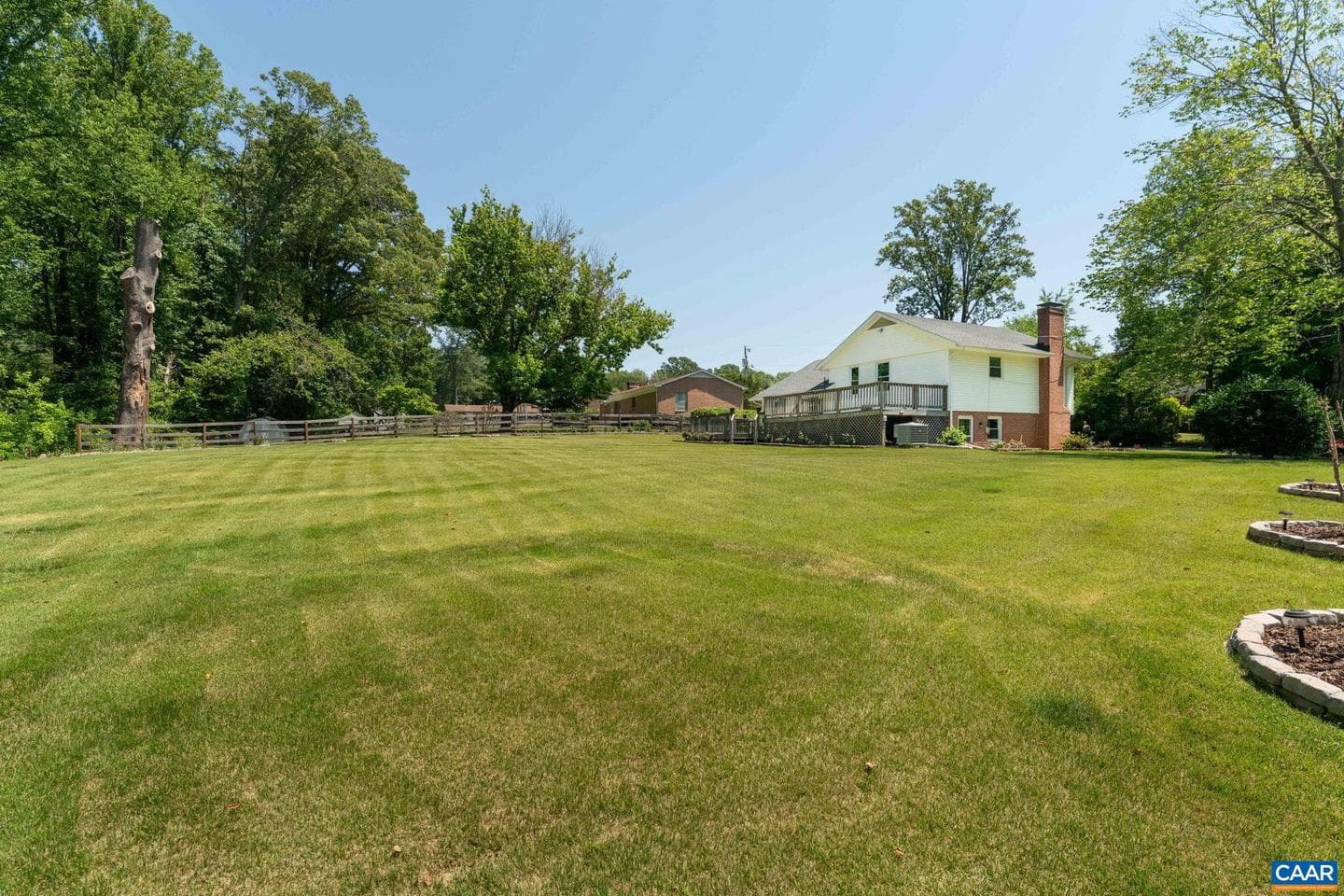 355 Whitethorn Ct photo 36