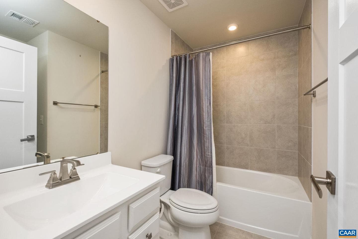 3721 Sedgewick Ln photo 6