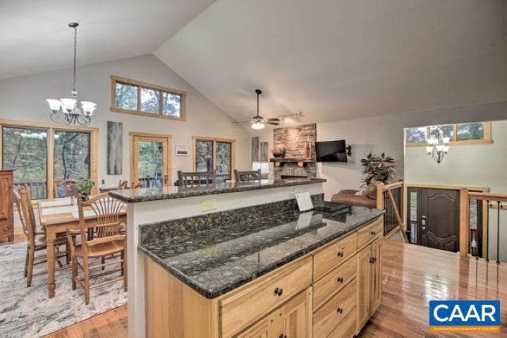 280 Fawn Ridge Dr photo 4