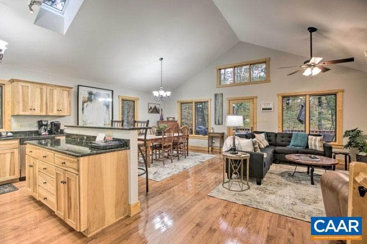 280 Fawn Ridge Dr photo 8