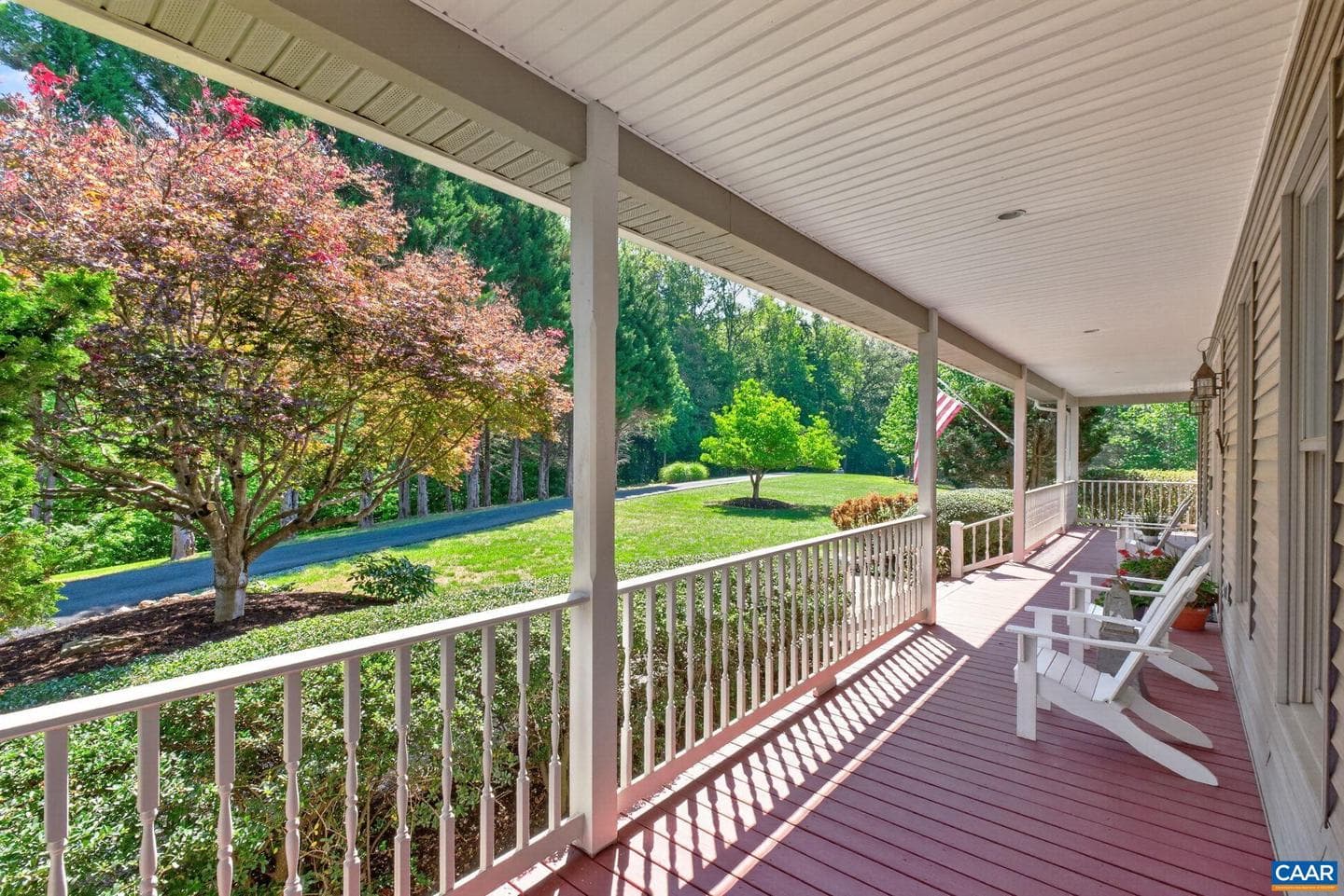 380 Ballenger Ln photo 11
