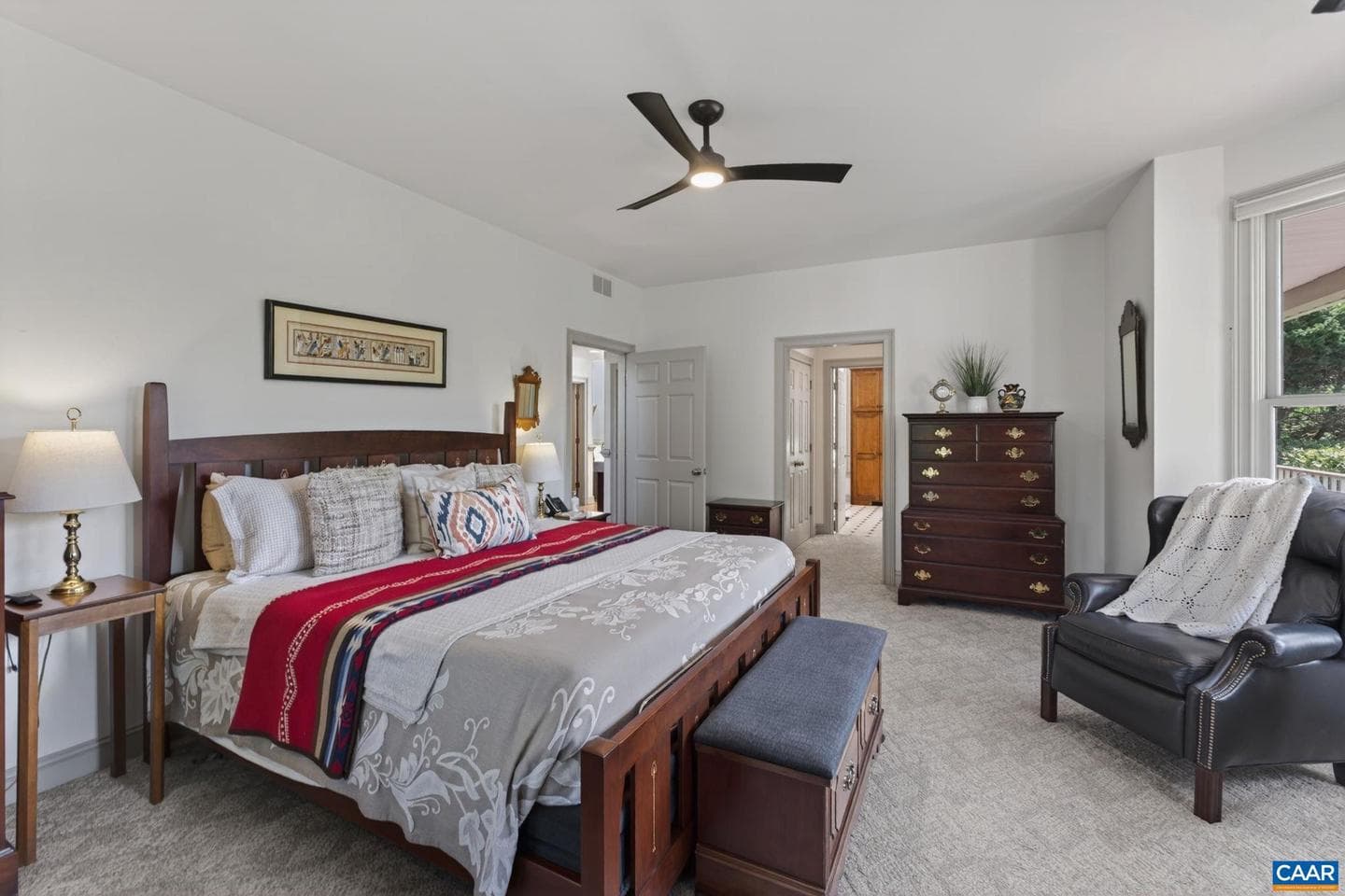 380 Ballenger Ln photo 29