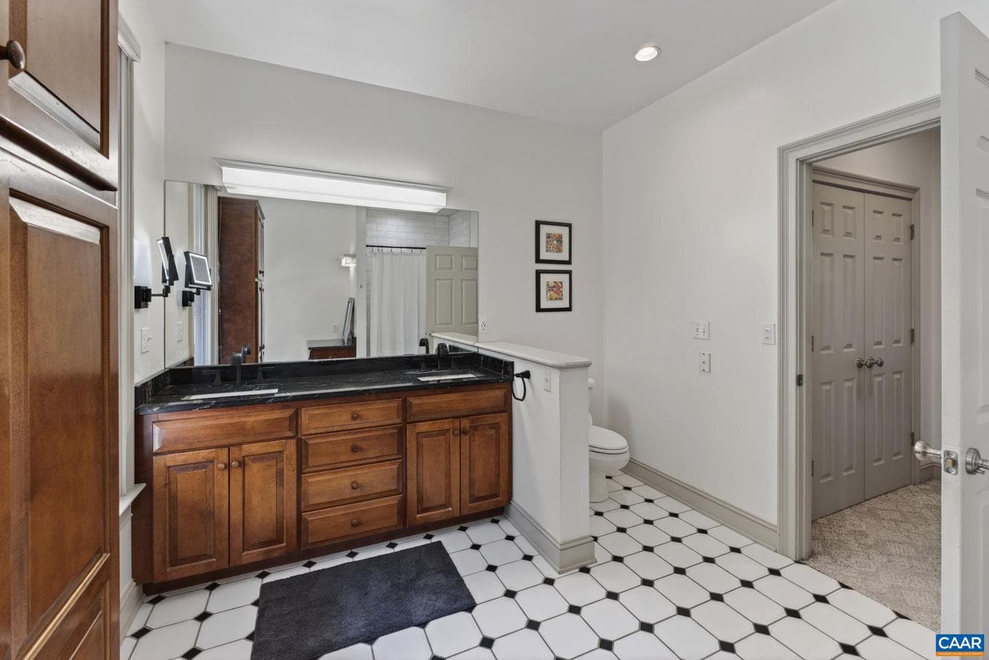380 Ballenger Ln photo 33