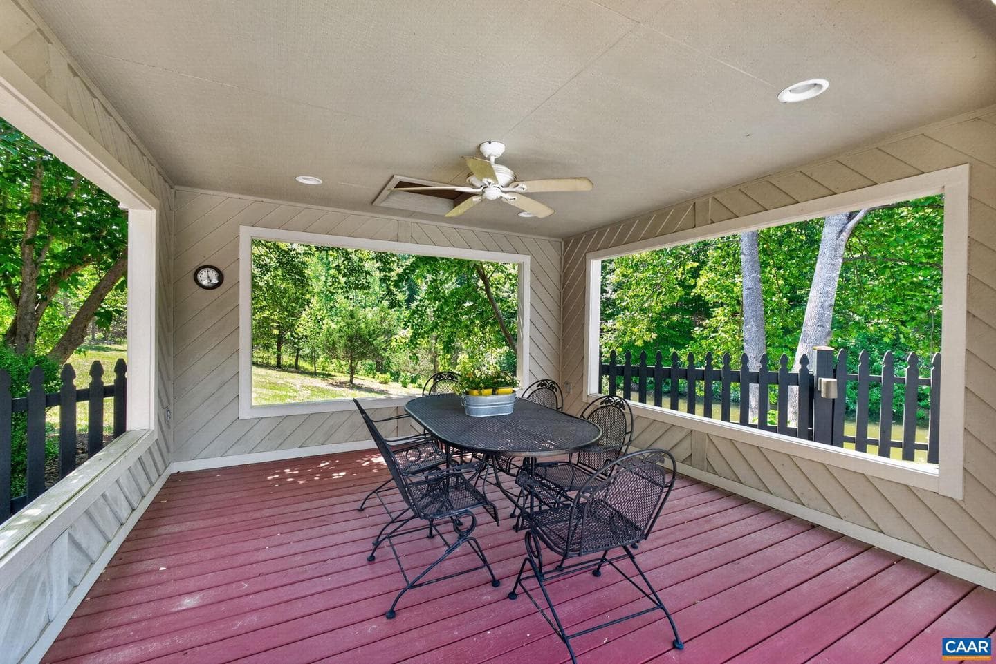 380 Ballenger Ln photo 53