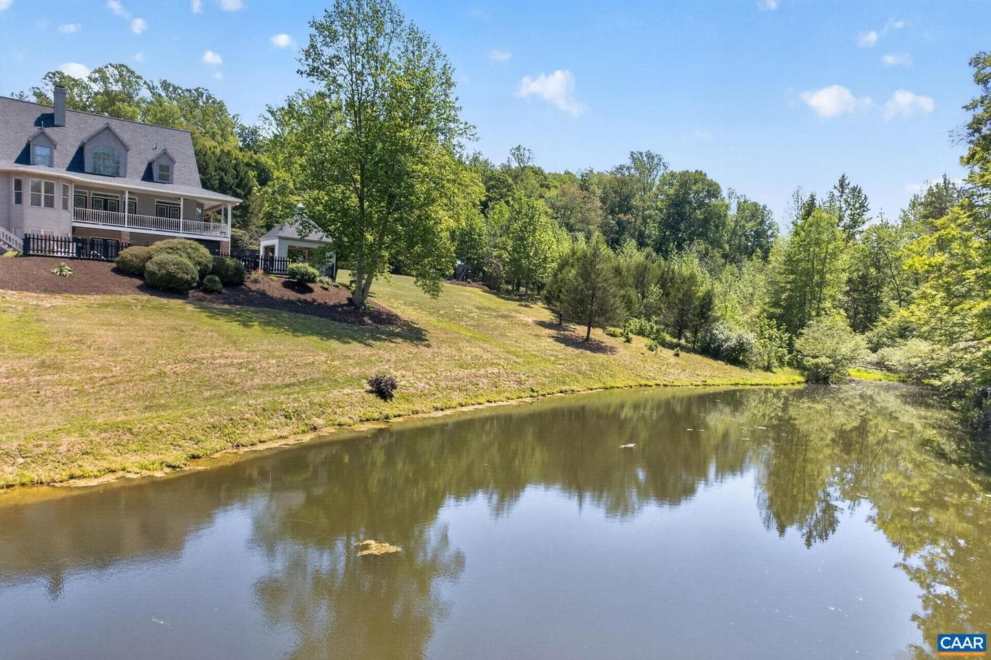 380 Ballenger Ln photo 71