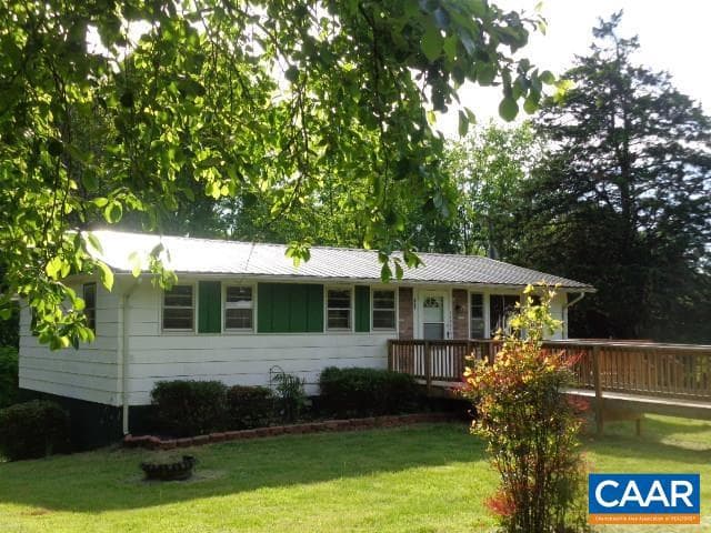 497 The Pines Ln photo 1