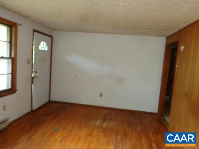 497 The Pines Ln photo 10