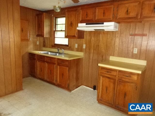 497 The Pines Ln photo 11
