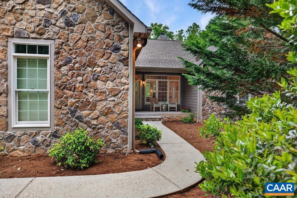 267 Cedar Glen Close, Nellysford