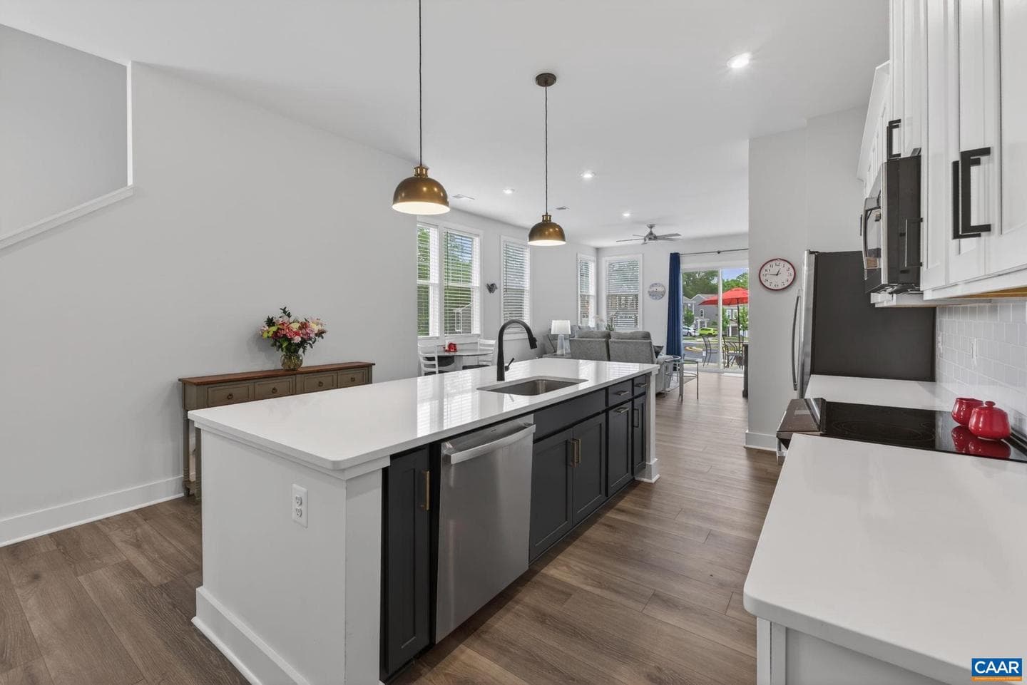 1630 Koch Ct photo 16