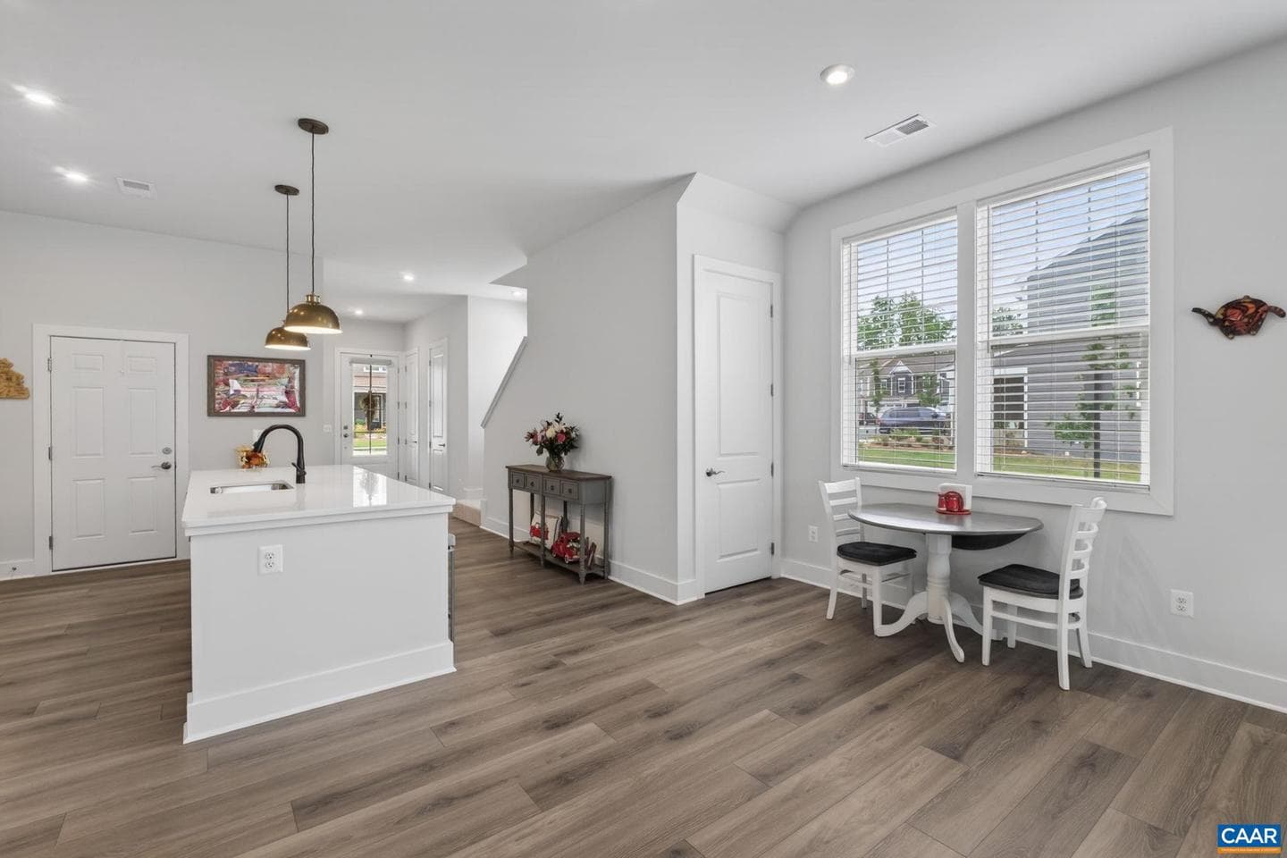 1630 Koch Ct photo 20