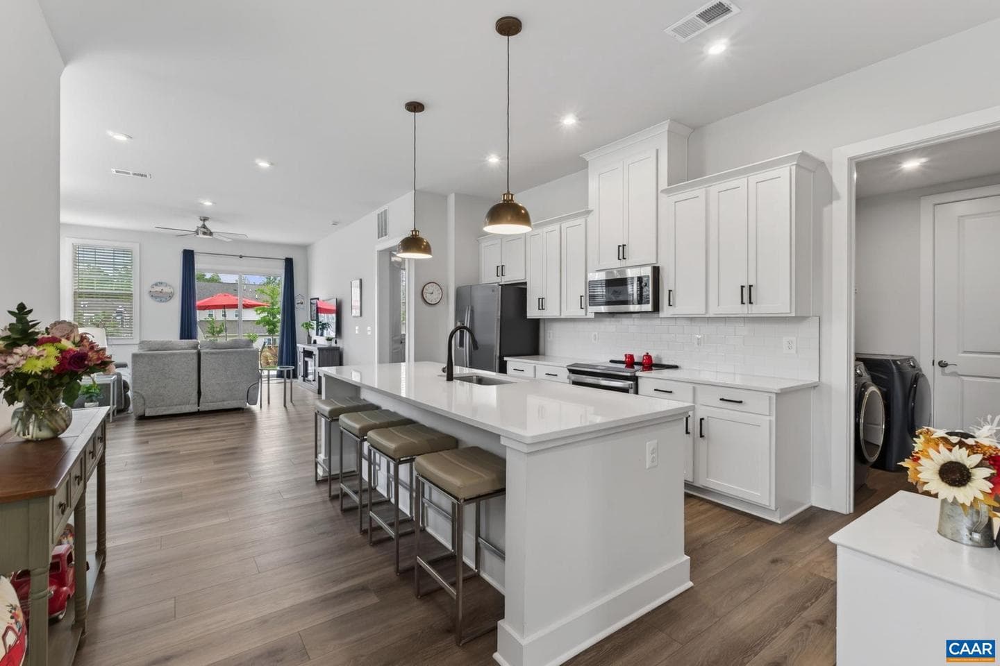 1630 Koch Ct photo 3