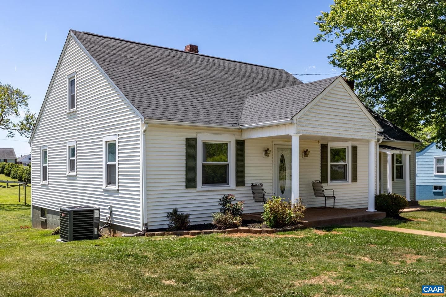 9070 Spotswood Trl photo 3