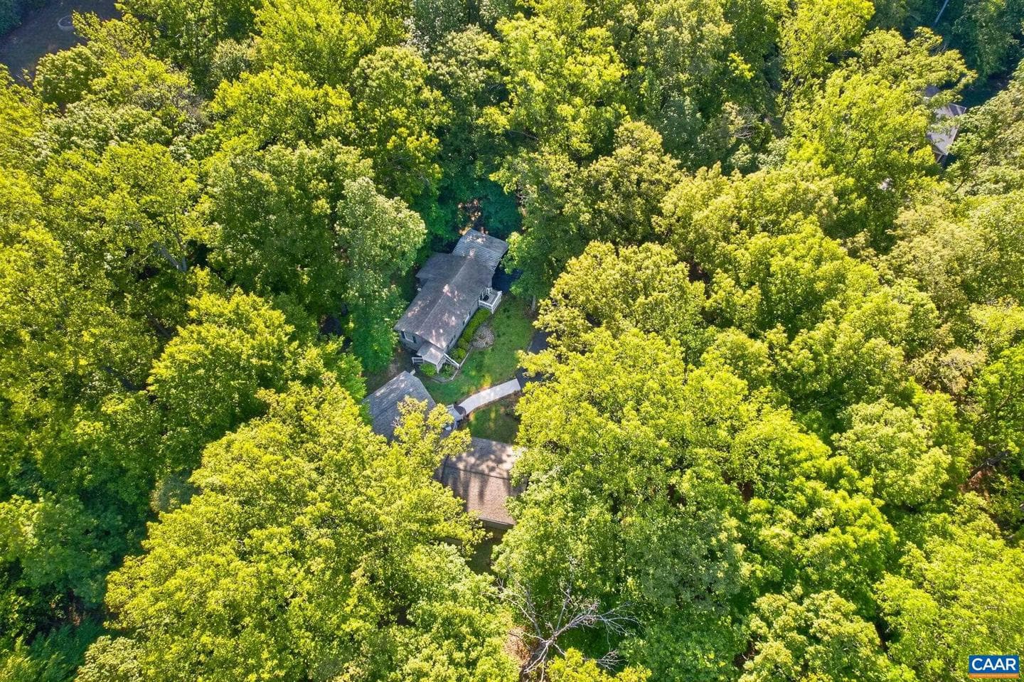 3288 Wooded Acres Ln photo 10