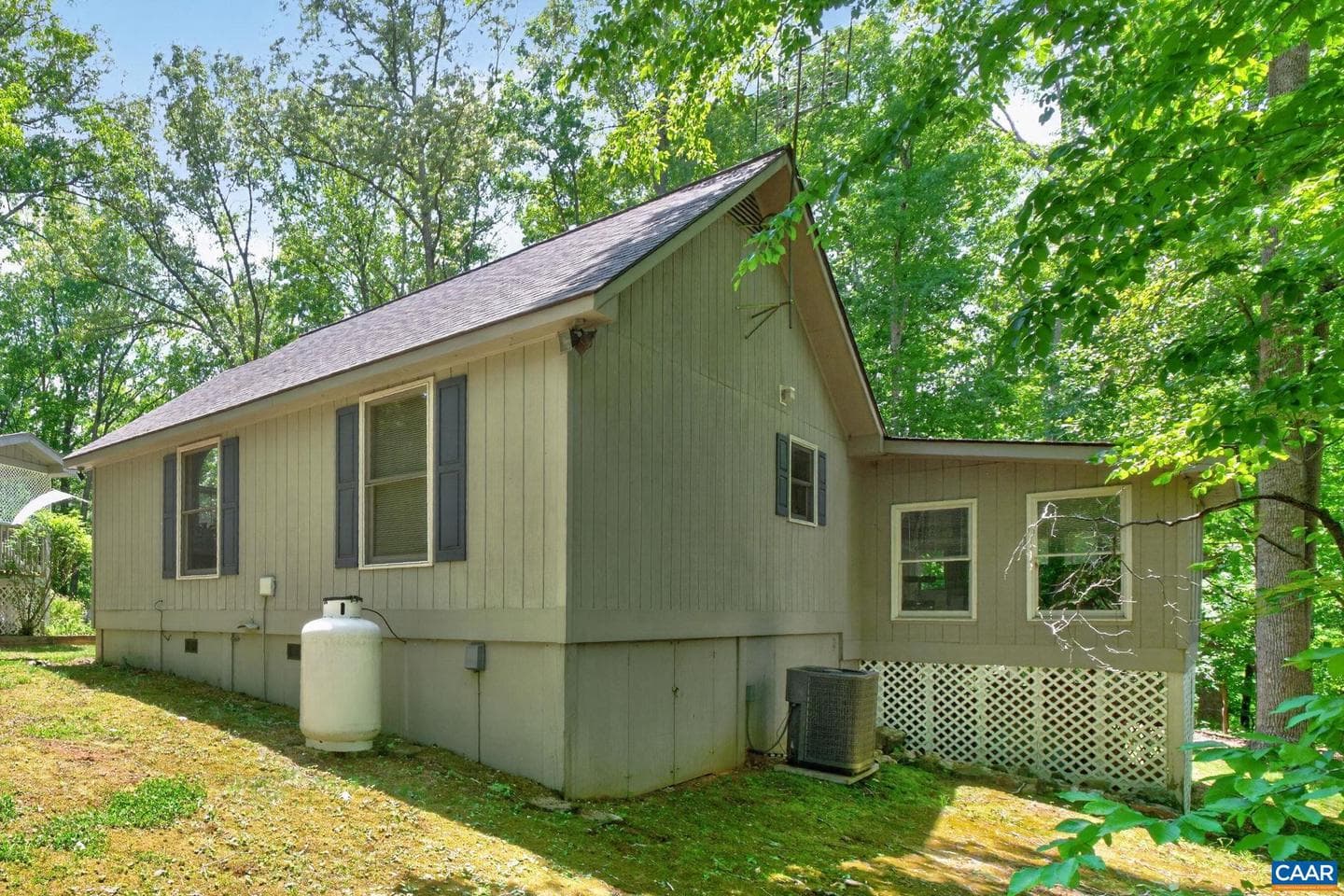 3288 Wooded Acres Ln photo 12