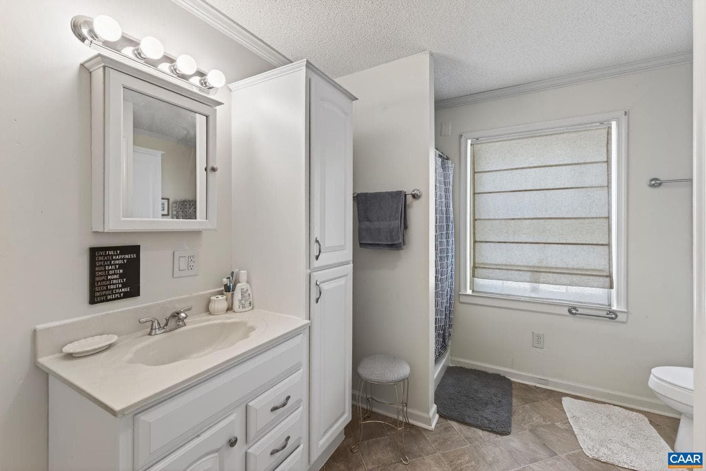 3288 Wooded Acres Ln photo 17