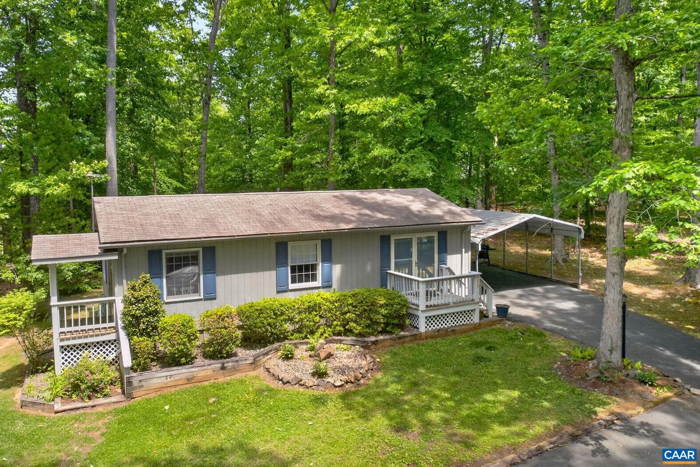 3288 Wooded Acres Ln photo 8