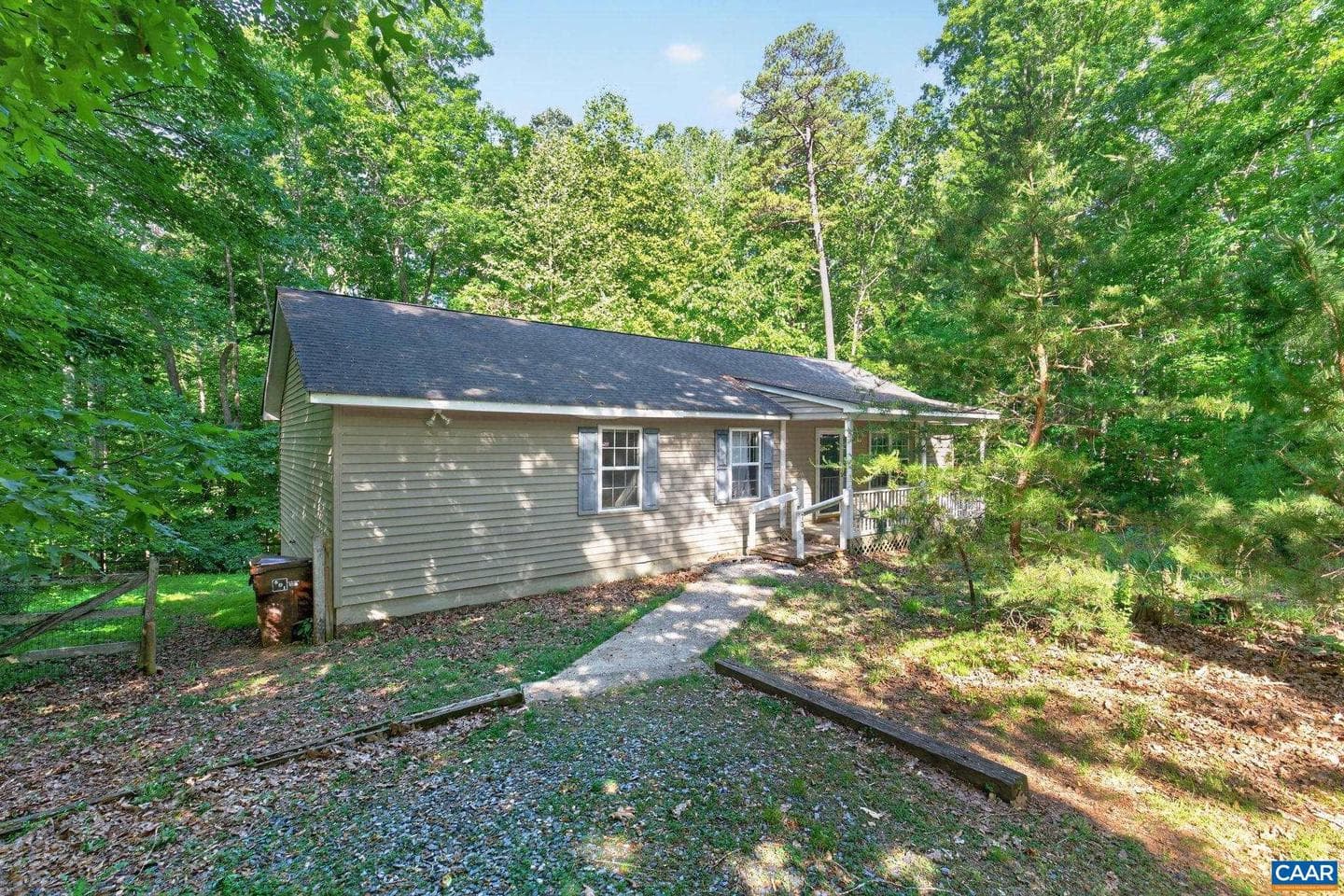738 Jefferson Dr photo 32