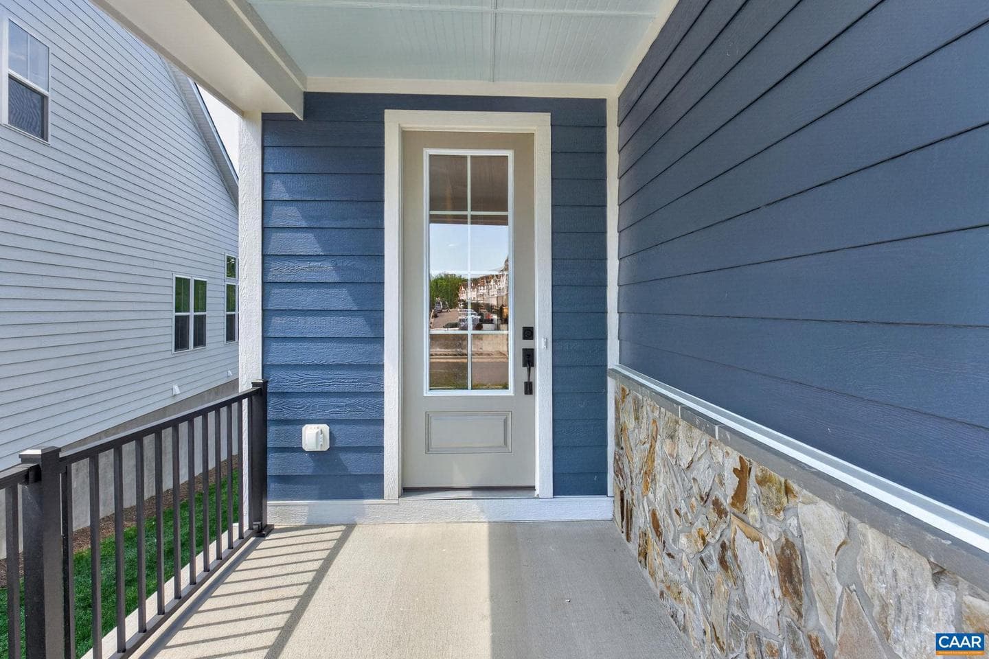 1382 Marcella St photo 5