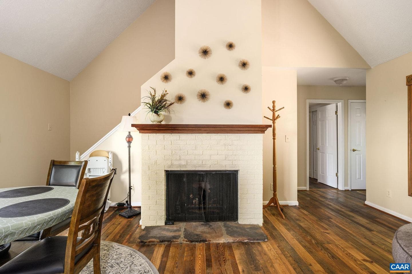 394 Pasturegate Ln photo 7