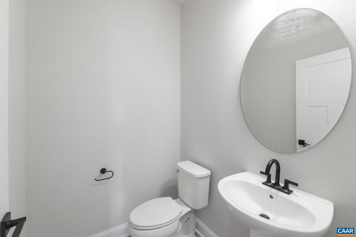 3608 Hilah Ln photo 23