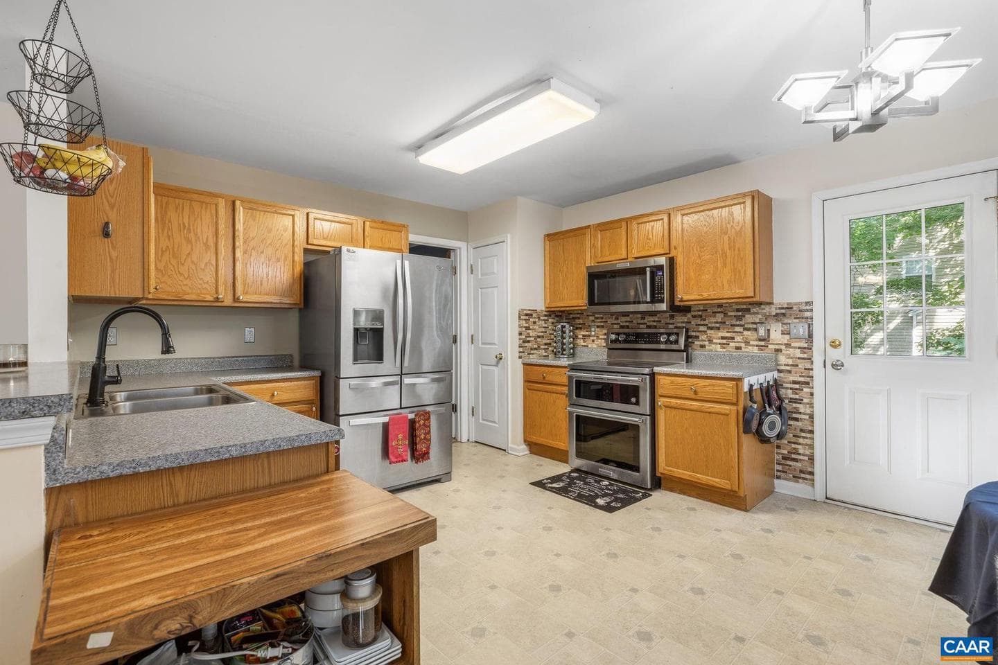 9 Morewood Pl photo 10