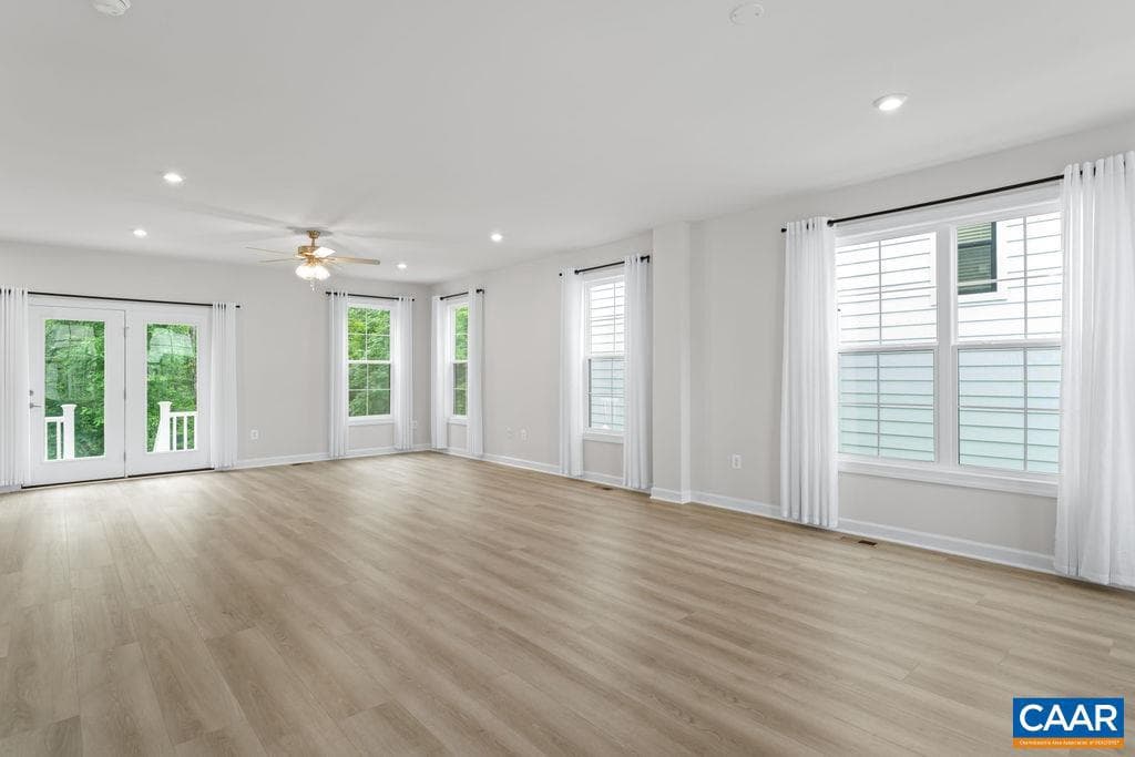 3719 Paradise Park Ln photo 5