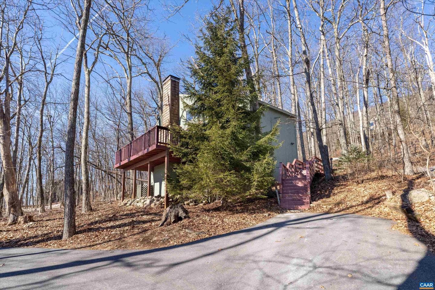 138 Oak Ln photo 6
