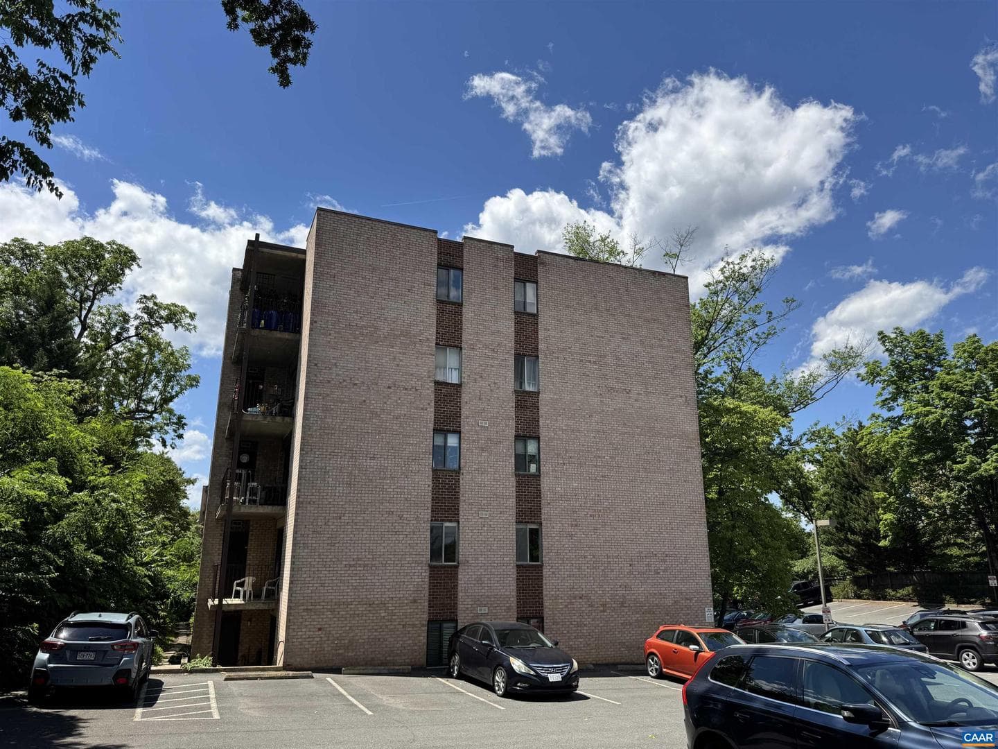 511 N 1st St #308 photo 3
