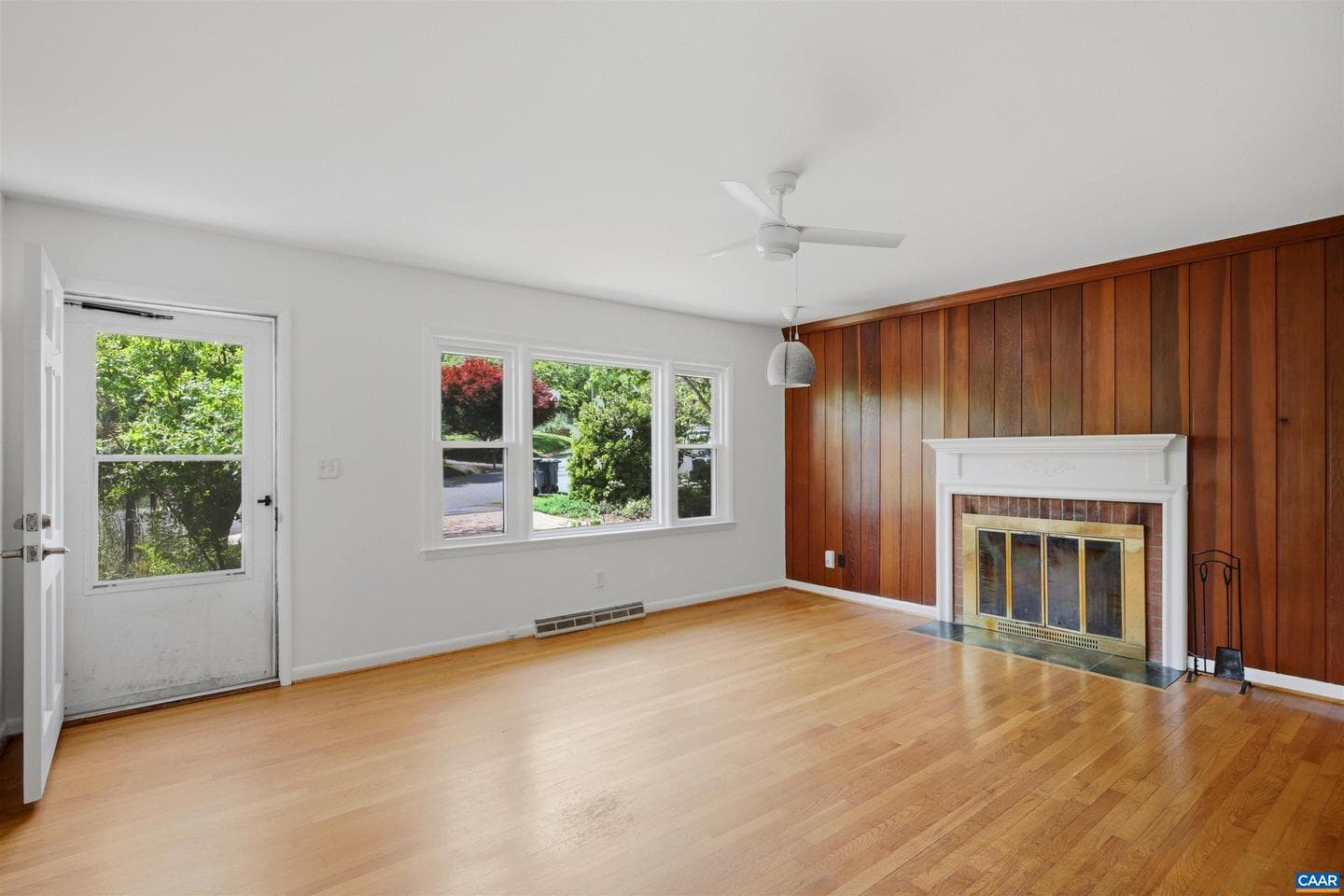 2238 Banbury St photo 5