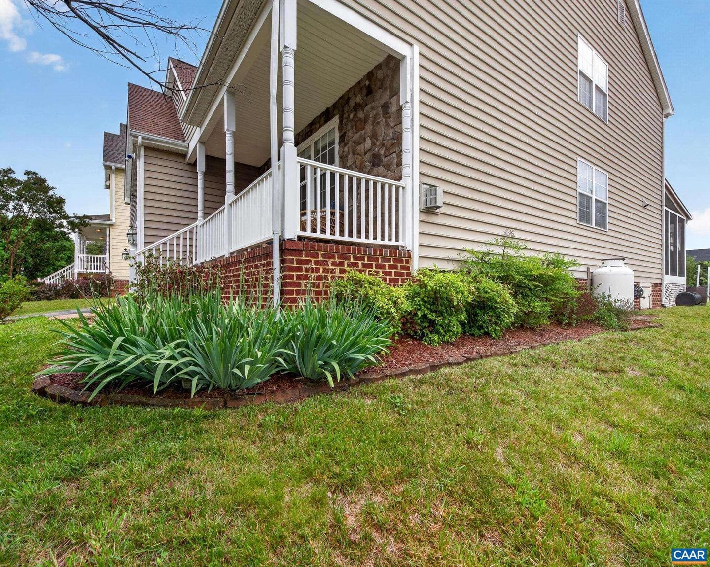 360 Bayberry Way photo 16