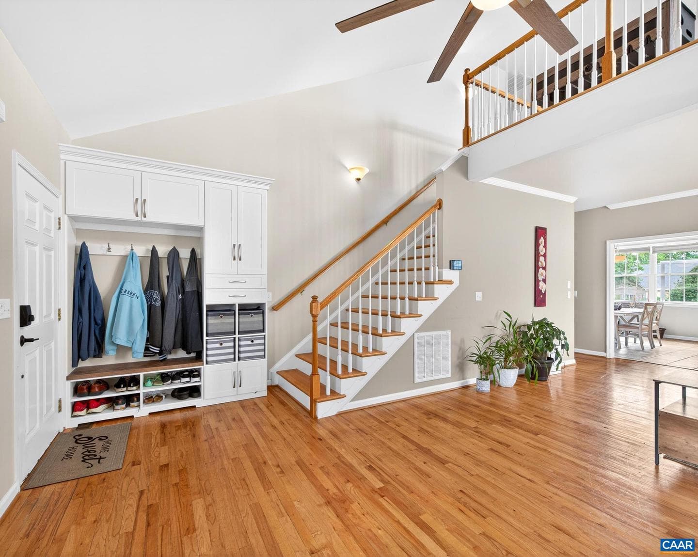 360 Bayberry Way photo 3