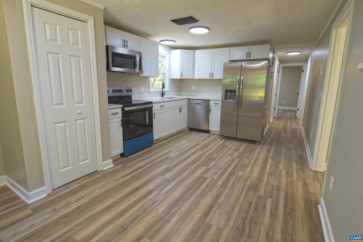 135 Iroquois Trl photo 18
