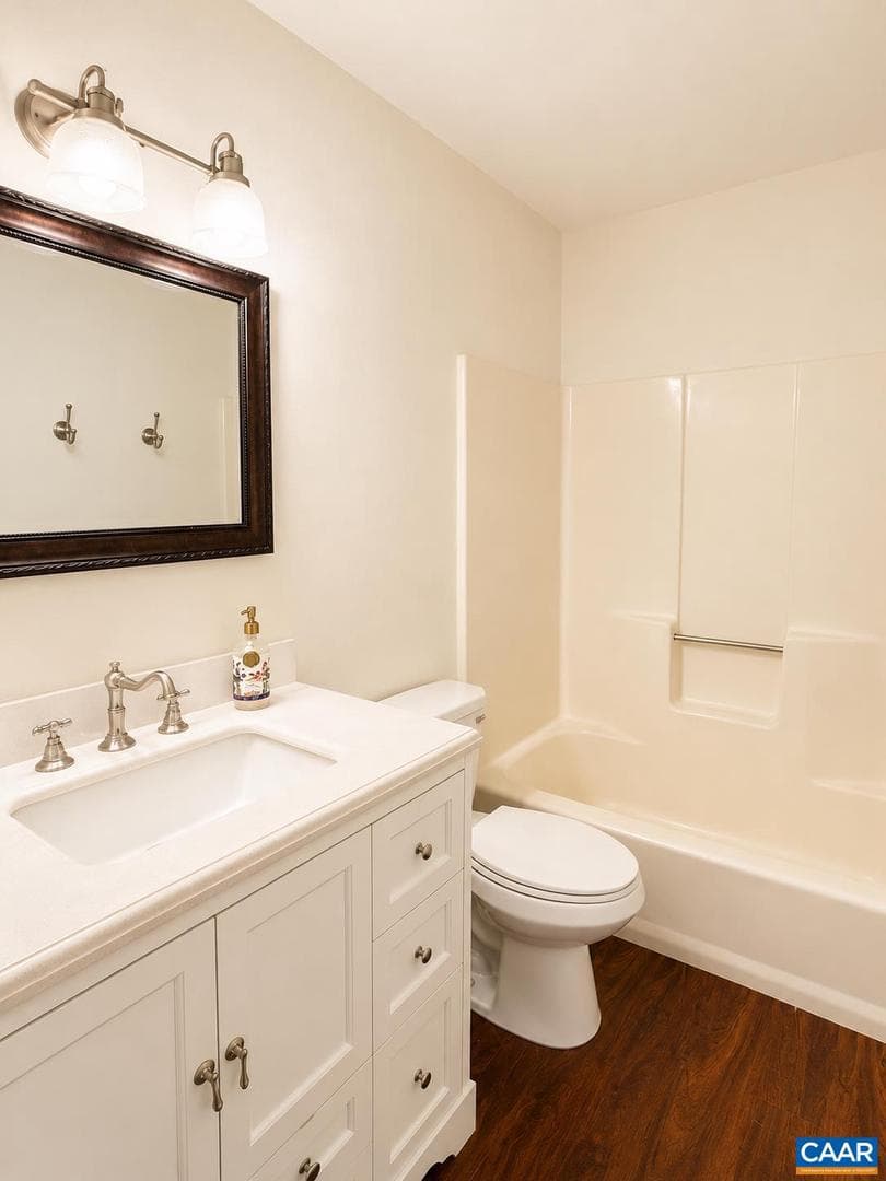 128 Harvest Dr photo 10