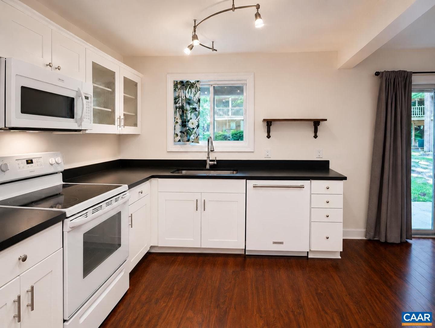 128 Harvest Dr photo 5