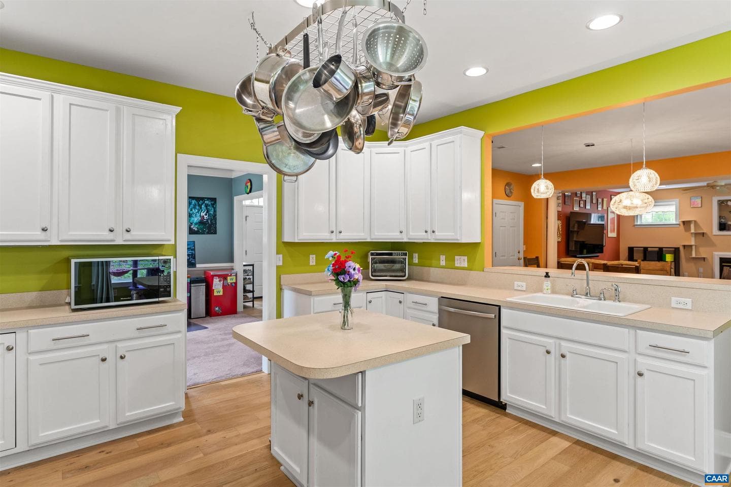 560 Rolling Valley Ct photo 4