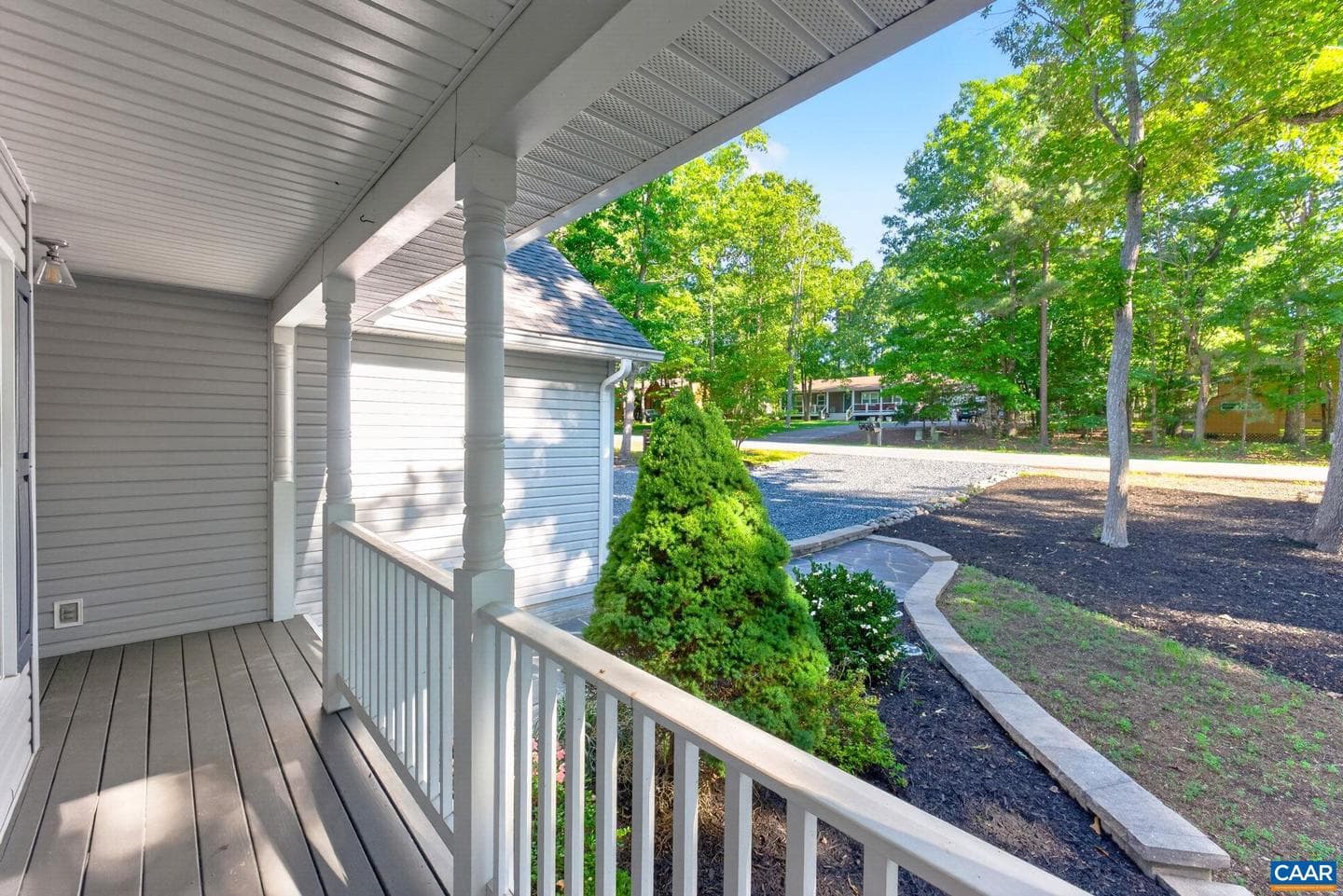 137 Jefferson Dr photo 13
