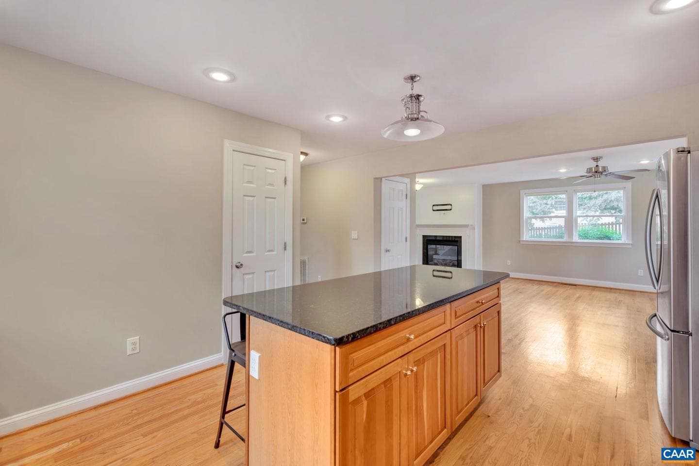 2313 Wayne Ave photo 15