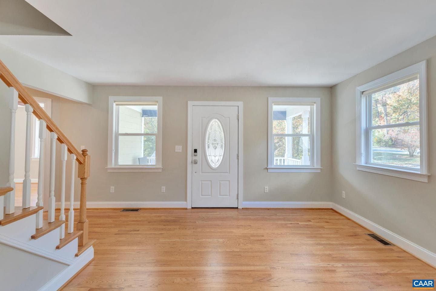 2313 Wayne Ave photo 7