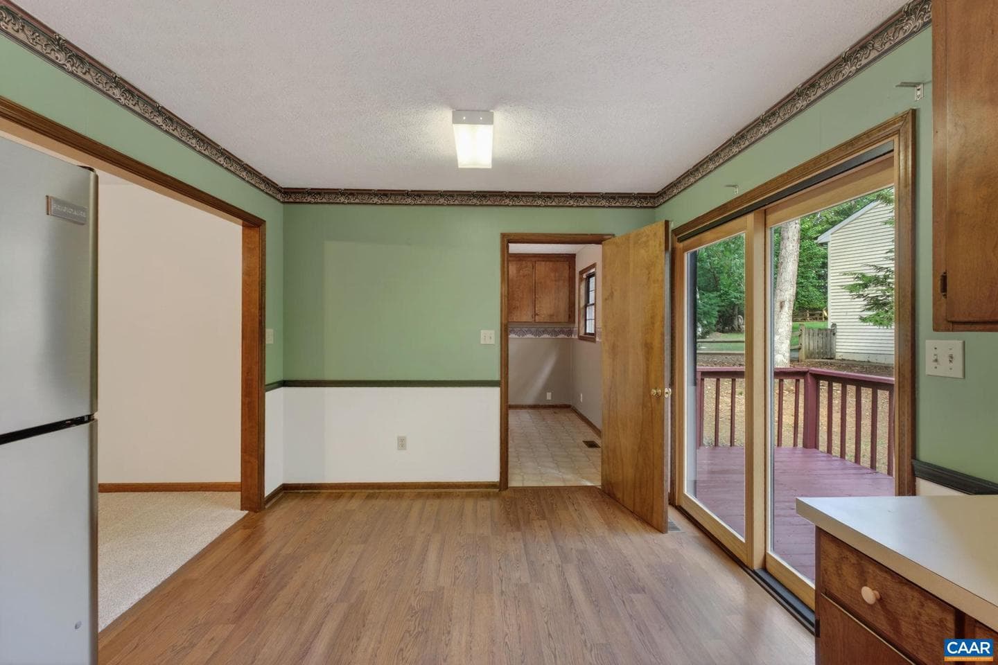 2 Ashton Rd photo 8