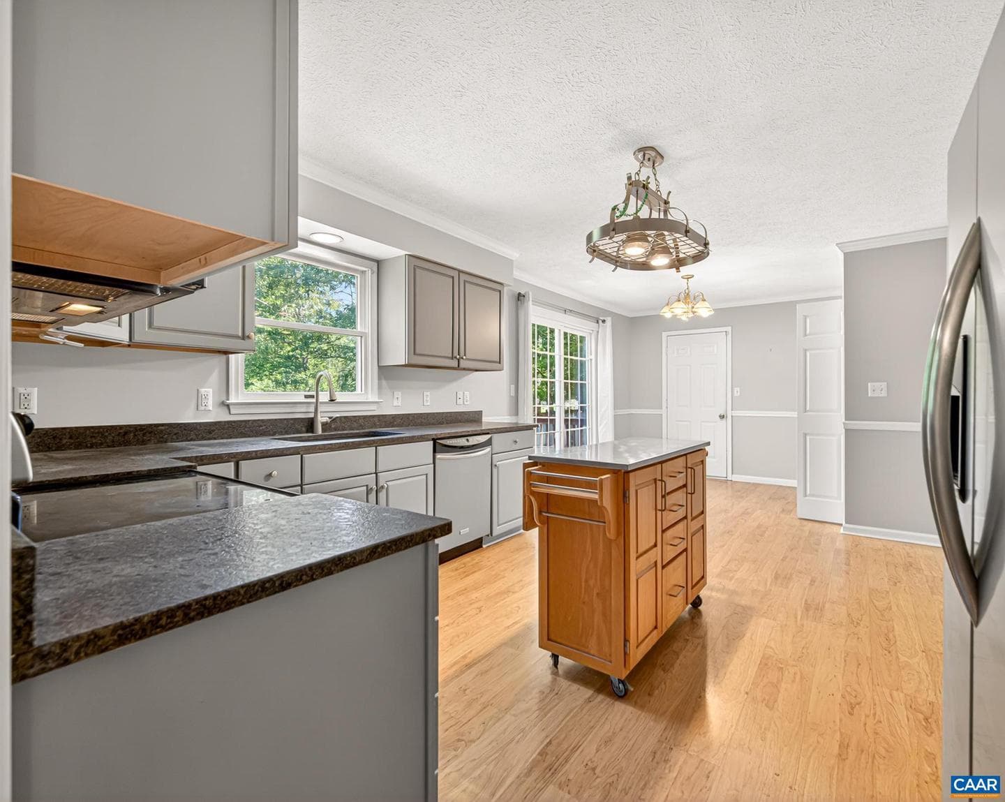 504 Deer Dr photo 25