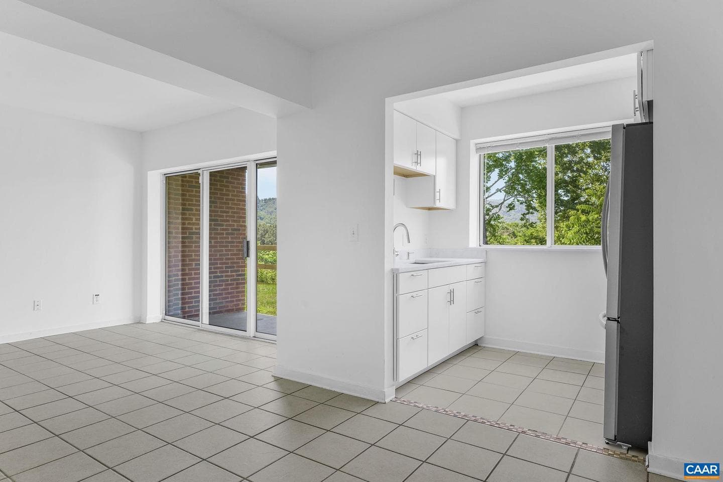 1604 Monticello Ave #a photo 8