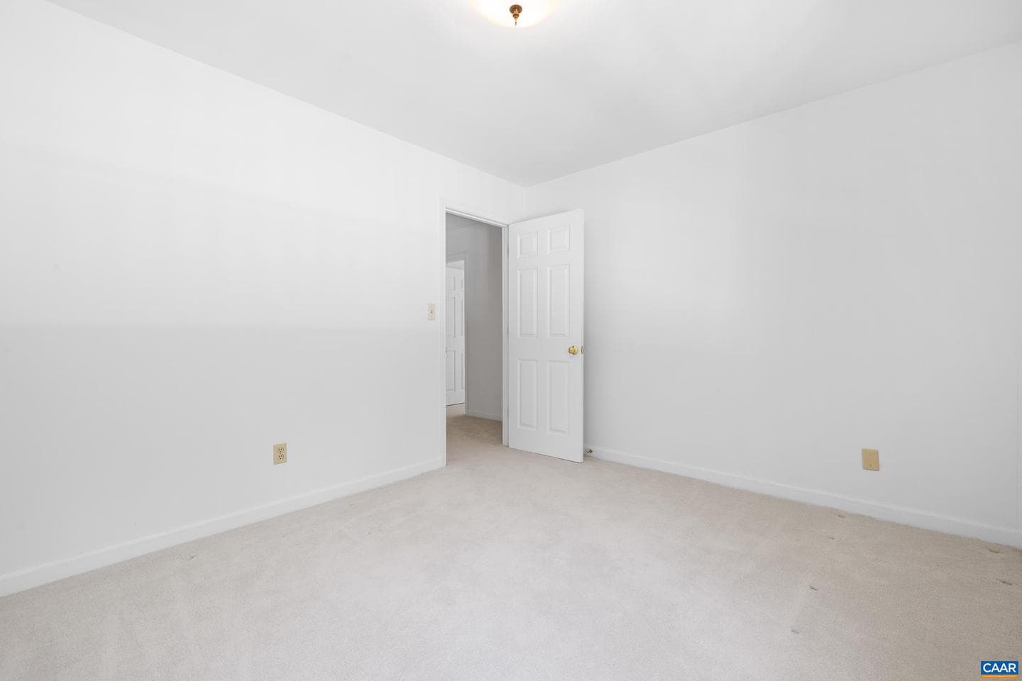 985 Tanglewood Rd photo 45
